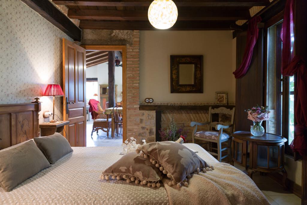 Casa Rural La Casa Del Bosque Navaconcejo Bagian luar foto